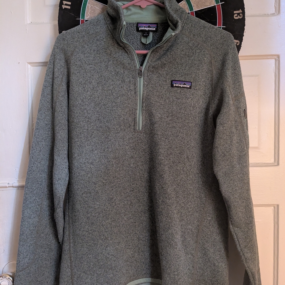 Patagonia Men's Green Sweater